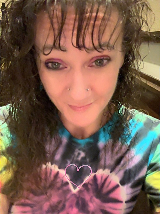meet the posher Tops - About me, your Poshmark seller.